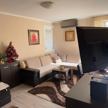 Studio Apartment For Rent In Будва Екстериор снимка