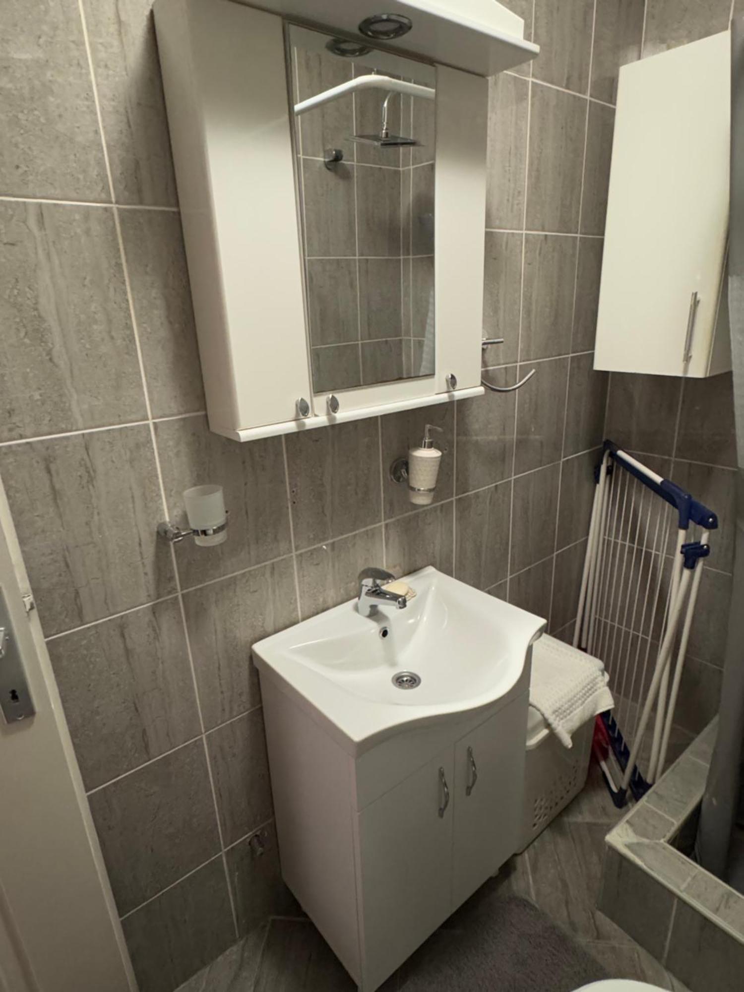 Studio Apartment For Rent In Будва Екстериор снимка